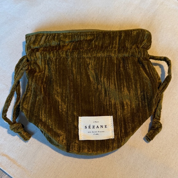 SÉZANE Crushed Velvet Pouch in Ochre - Limited Holiday Edition - Brand New - Picture 4 of 5